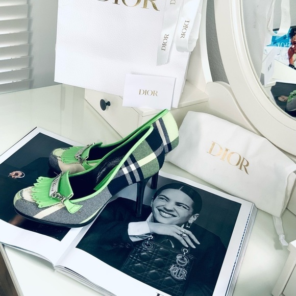 DIOR by JOHN GALLIANO Blue & Green Plaid D'TRICK Schoolgirl Pumps - Picture 2 of 9